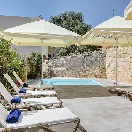 Bed and breakfast Talbot & Bons 4*