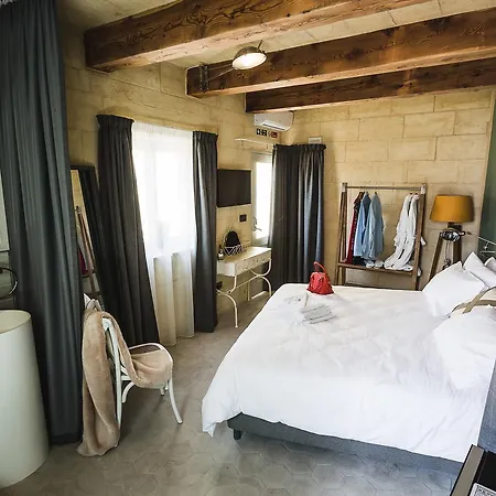 Talbot & Bons Bed & Breakfast 3*