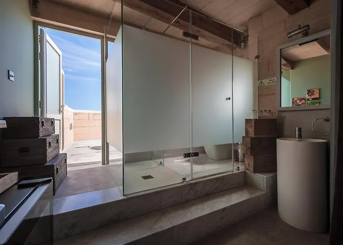 לינה וארוחת בוקר Talbot & Bons 4*