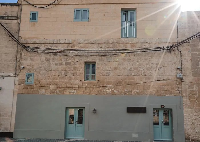 فندق مبيت وإفطار Talbot & Bons 4*